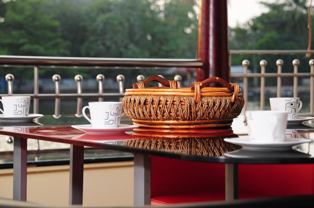 Vaishnav Tours Hotel Alappuzha ห้อง รูปภาพ