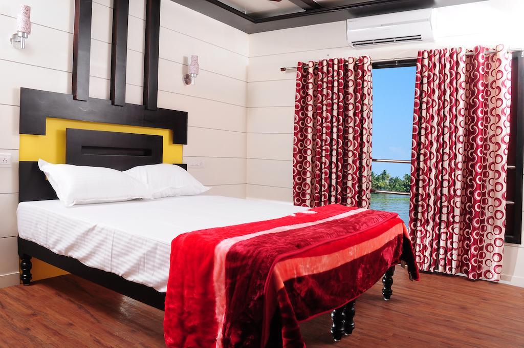 Vaishnav Tours Hotel Alappuzha ห้อง รูปภาพ